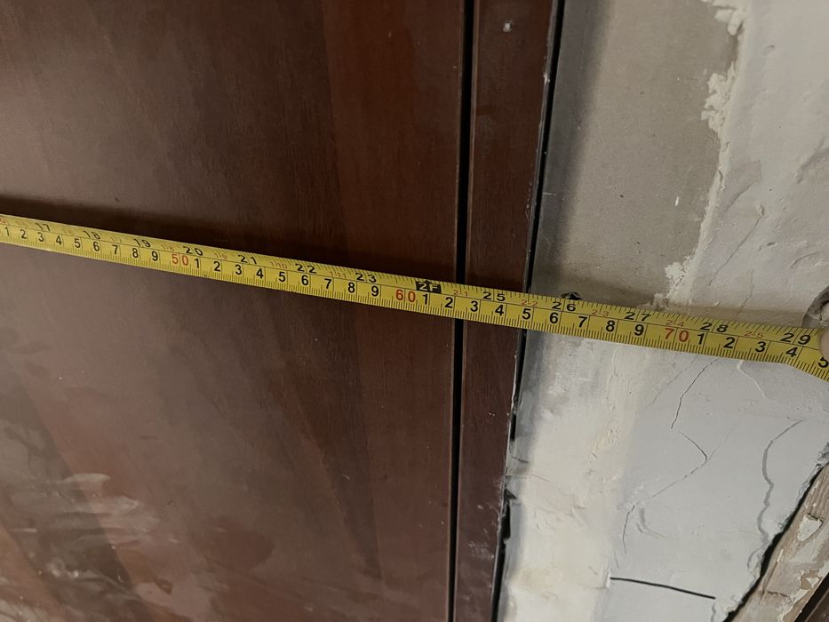 Продам газовую плиту и двери