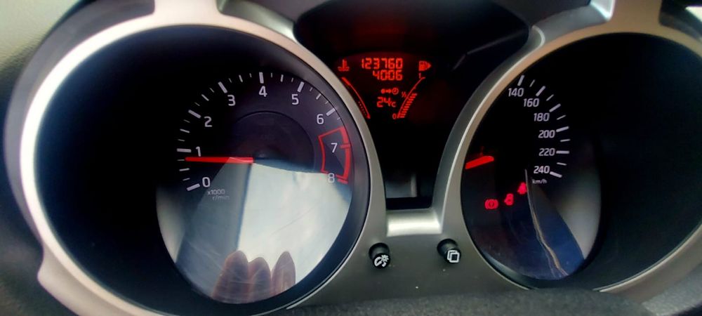 Nisaan Juke, 1.6 Benzina