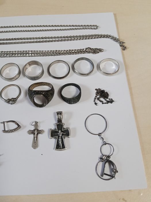 Продаю серебро 925 и 999 пробы