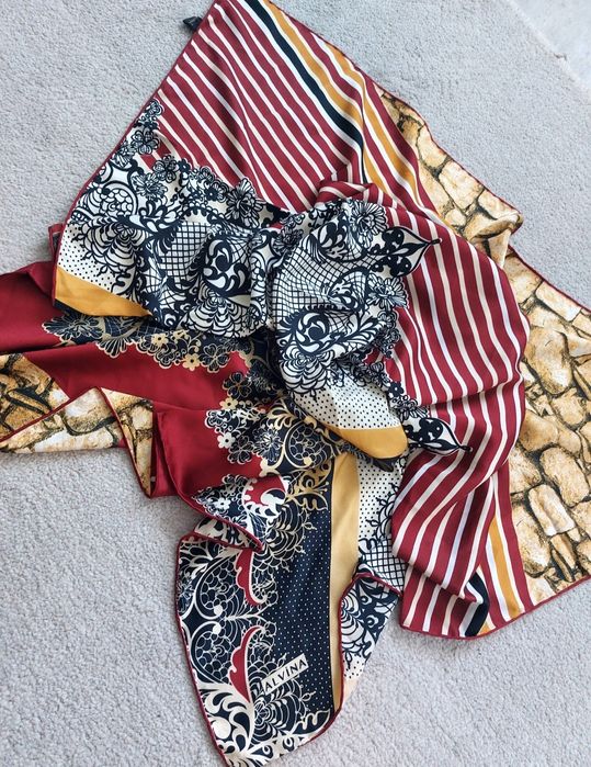 Копринен шал, нов