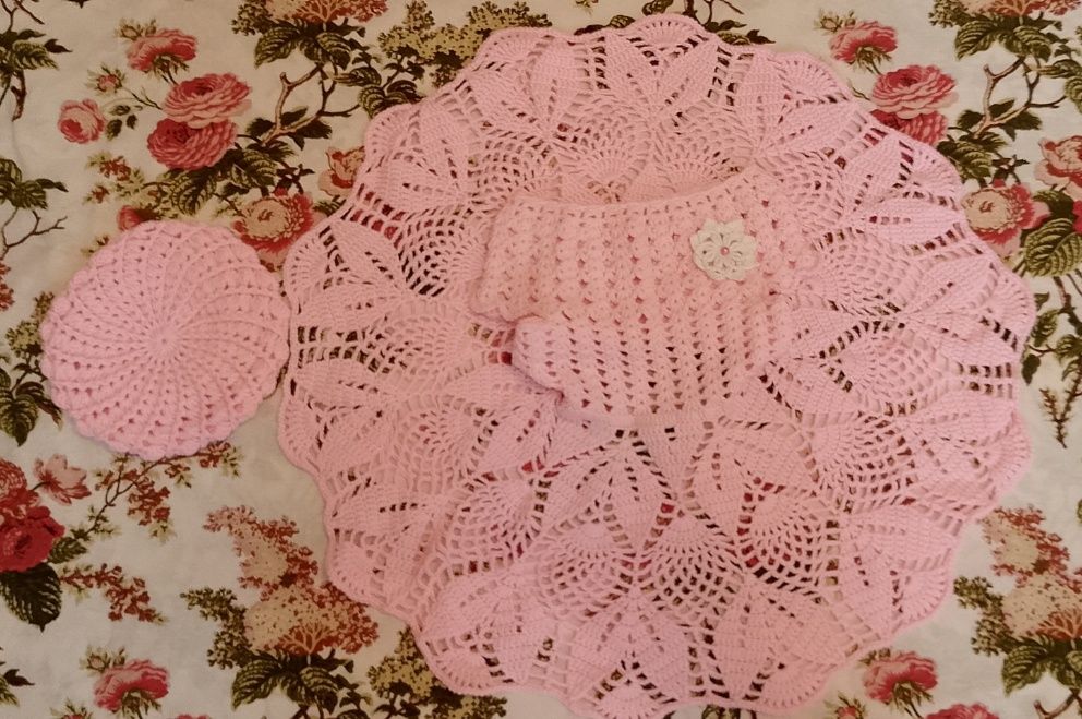 Продам детское вязаное платье