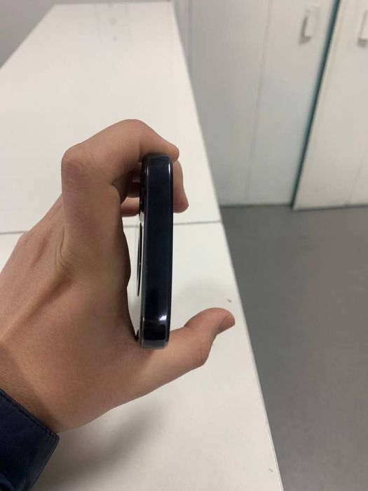 Продам айфон хр 128