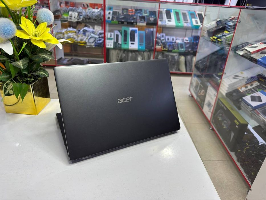 Acer office noutbuk seleron N4020 ddr4 4/1000GB HDD holati yaxshi