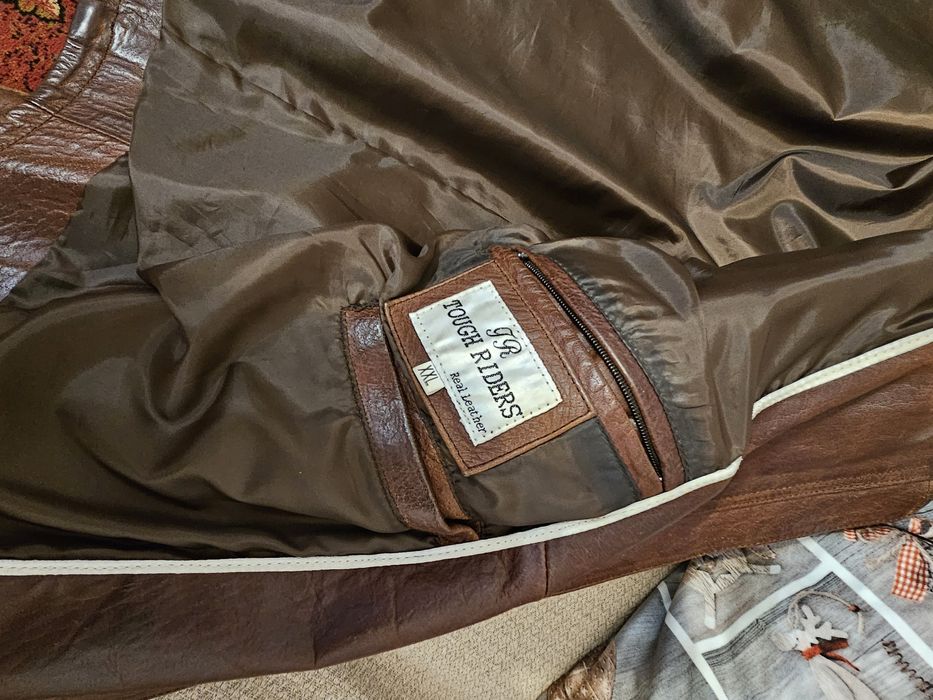 Geaca piele bărbătească