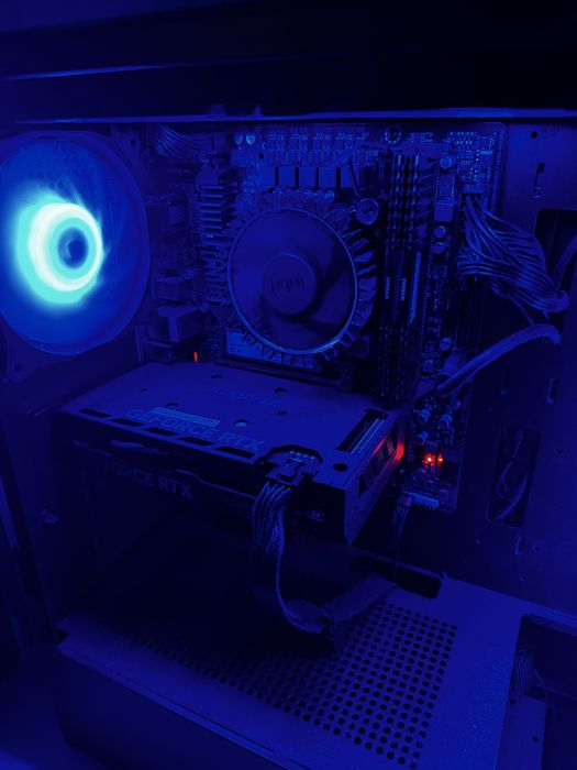 Vand Pc Gaming inca in garantie