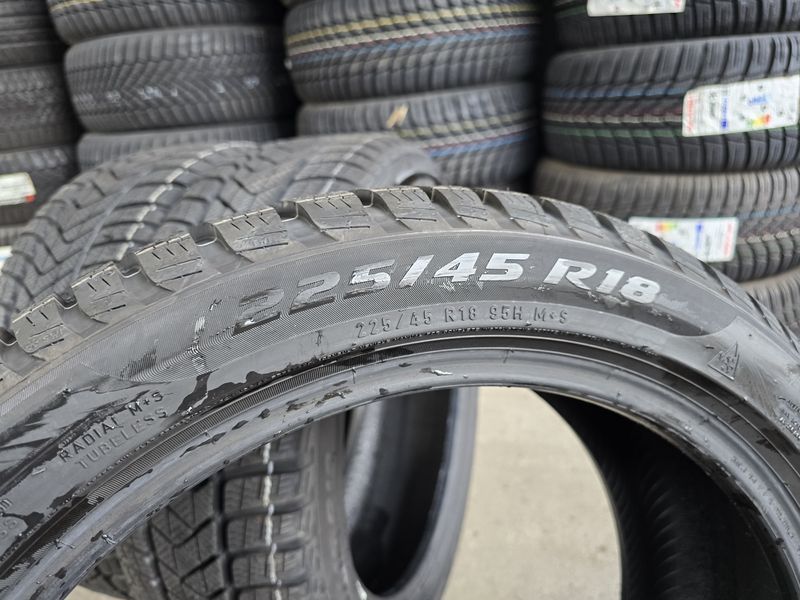 225/45/18 PIRELLI 4бр RunFlat