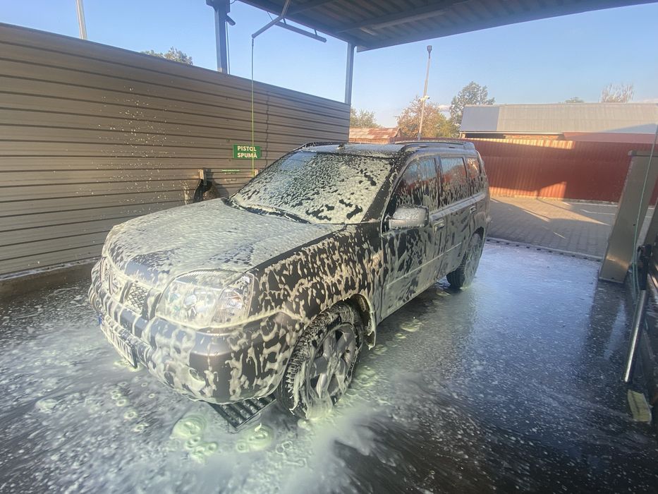Vand Nissan x-trail sau schimb cu toareg de 2.5 cu carlig