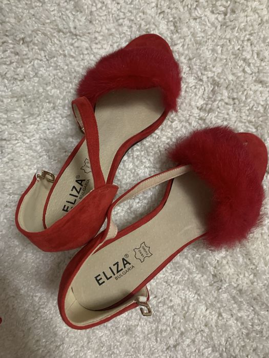 Червени елегантни сандали