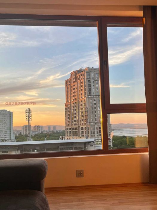 Дава се под наем Тристаен апартамент в Бургас, Лазур - 90 кв.м за 260000 € - Снимка #10