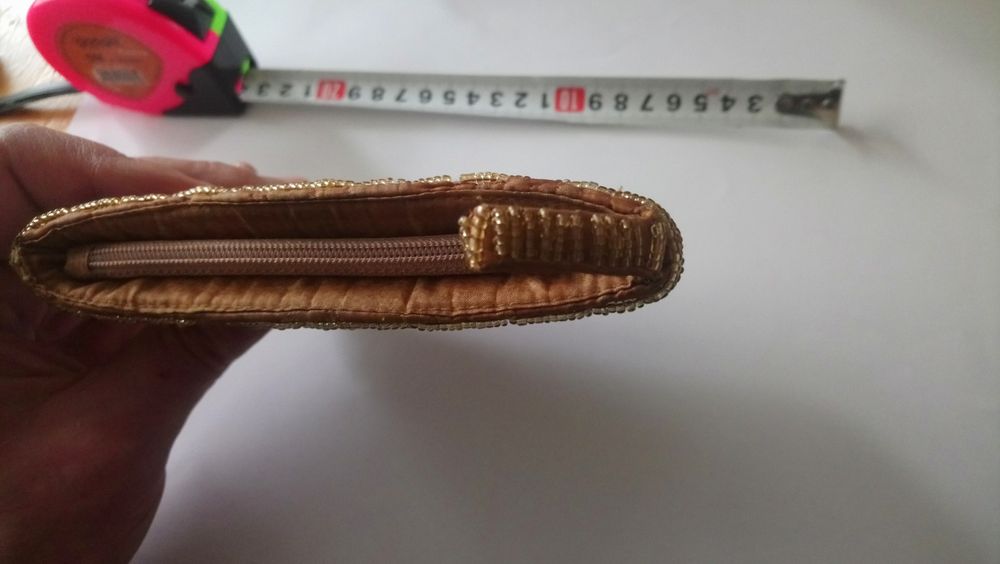 Портмоне с мъниста