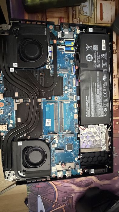 Vand acer nitro 5 defect i5 - RTX