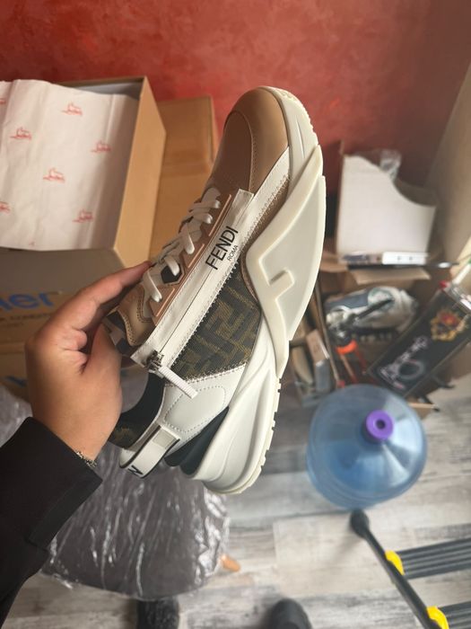 Adiadasi Fendi si Loubotin