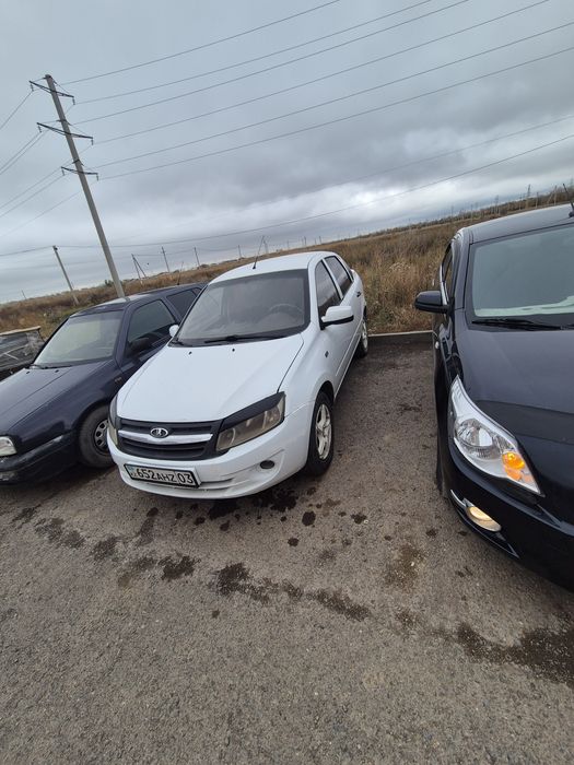 Чисто  салон почти новый