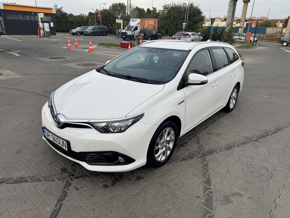 TOYOTA Auris 2015 — imagine 3