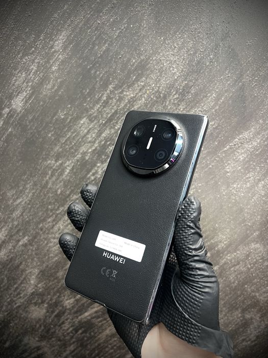 Huawei Mate X6 Negru  12 / 512 GB