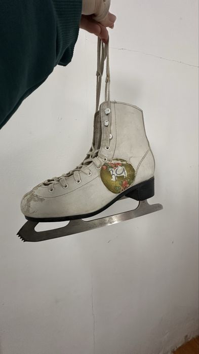 Коньки женские 39 размер