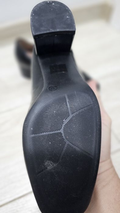 Pantofi  mas 37 noi Rizzoli