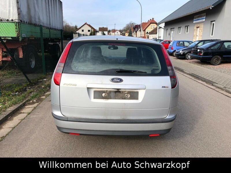 Форд Фокус мк2 на части