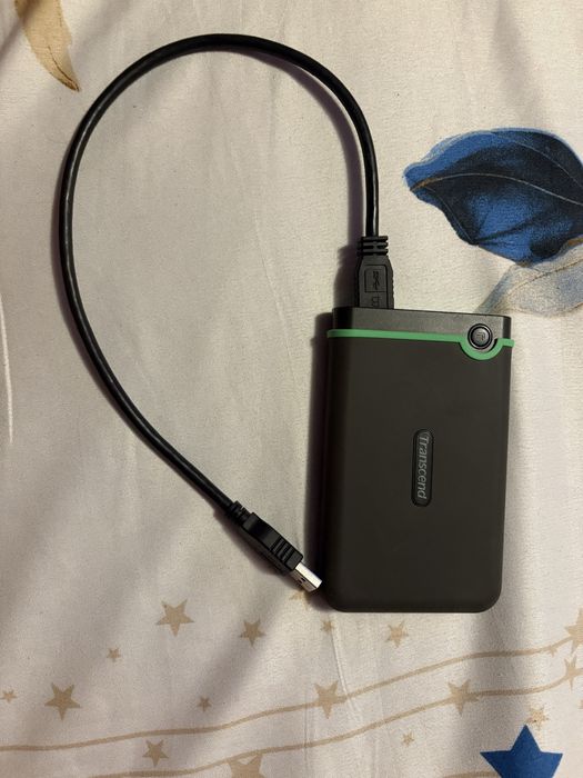 Hard disk extern Transcend StoreJet 25M3 – rezistent, portabil