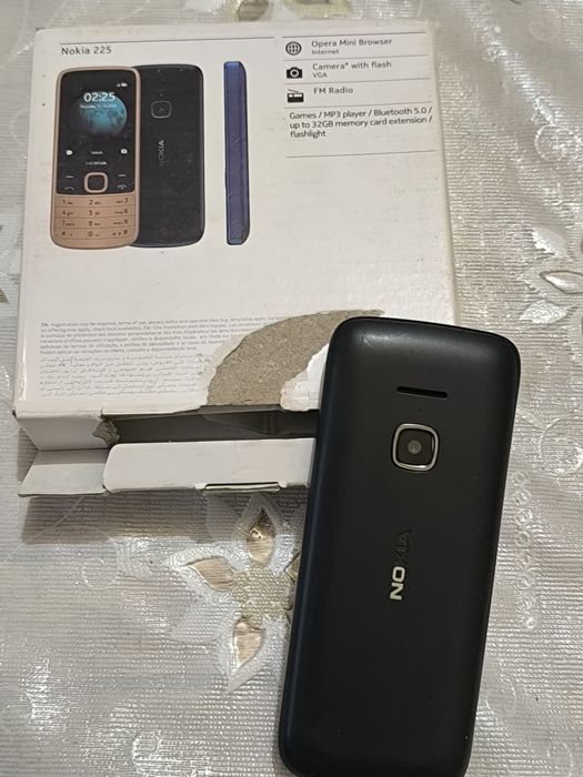 Nokia 225 4G telefon sotiladi