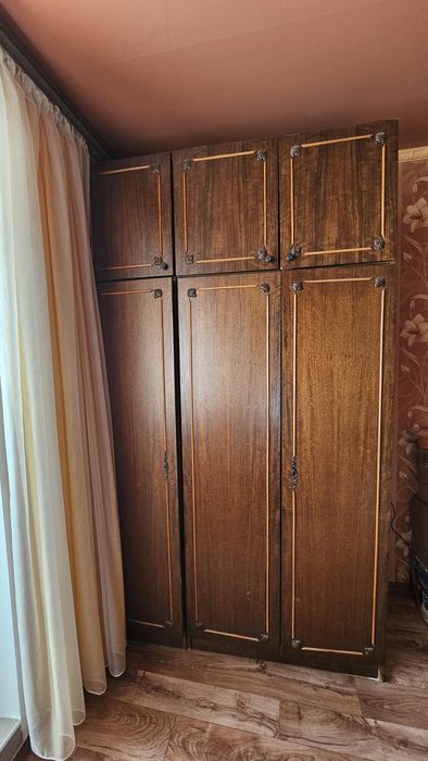 Продаю стенку и шкаф