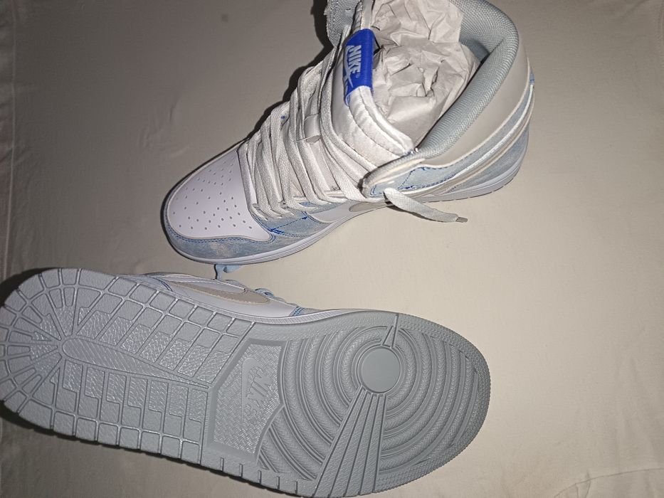 Jordan 1 high hiper royal