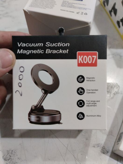 Держатель для сотовых телефонов в машине