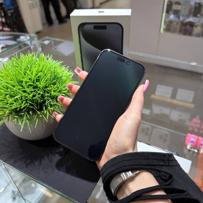 iPhone 15 Pro 128gb 87% | iStore