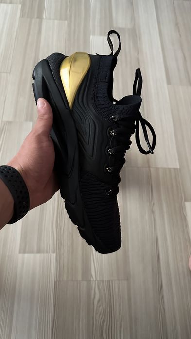 Adidasi under armour phantom hovr 2 intelliknit marime 45.