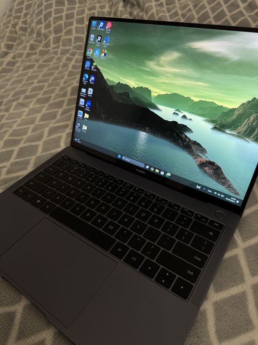 Huawei Matebook X Pro i7 16GB RAM 512 GB SSD