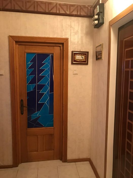 Ap cu trei camere decom, central (Banca Națională) pe doua nivele