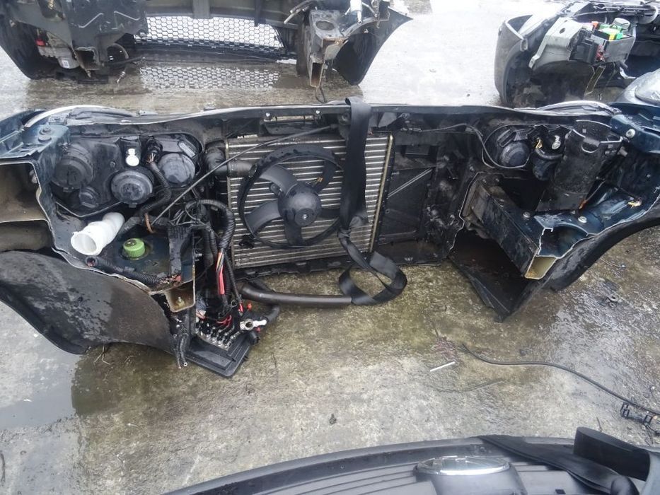 Vand Fata Completa Volkswagen Polo 9N din 2002-2005 volan pe stanga