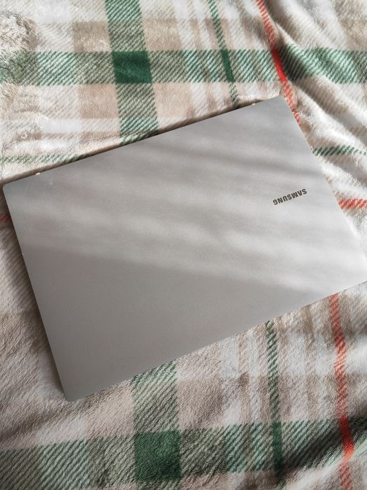GalaxyBook GO  LTE