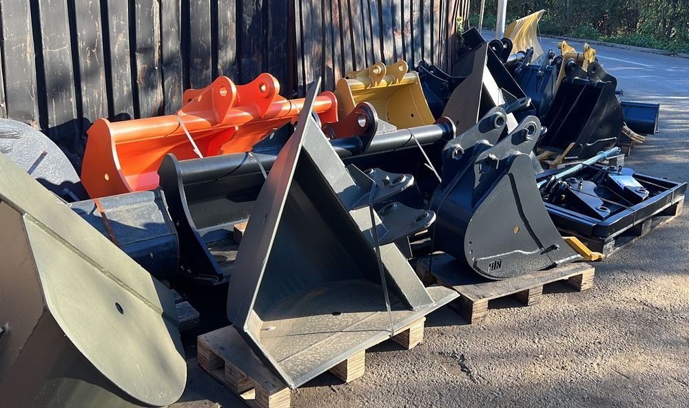 Cupa rigola buldoexcavator si excavator