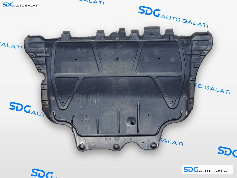 Scut Protectie Motor Plastic Volkswagen Passat B8 (3G) 2014 - 2023 Cod 5Q0825236 (Prezinta Mici Defecte Imperfectiuni) [LN0600]