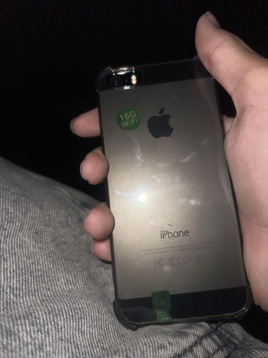 Iphone 5s для школы плюс чехол в подарок