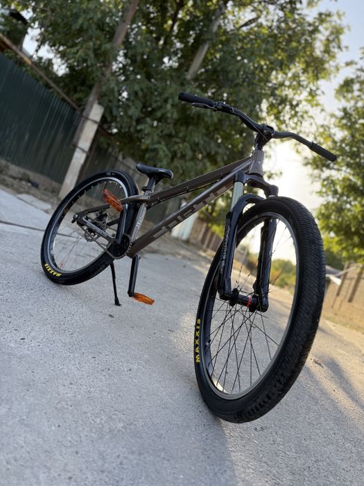 Продам велосипед дерт,стант,стрит