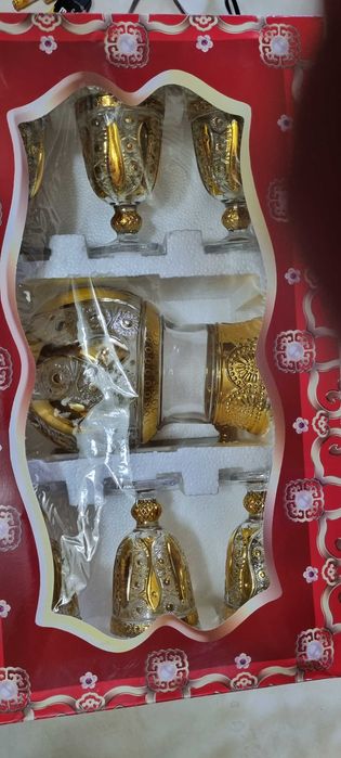 Набор графин и 6 бокалов.Новый.350000