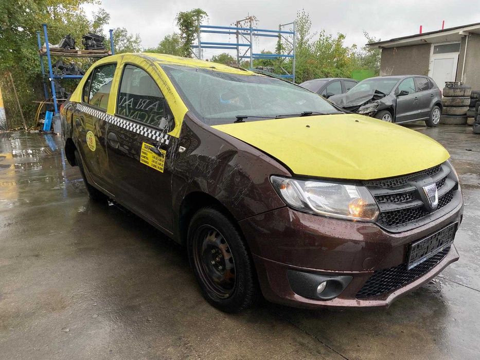 dezmembrez dacia Logan 1.2i cod motor D4F/usa fata logan/oglinzi logan