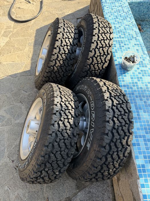 Gumi 215/70/16 gumite sa chisto novi