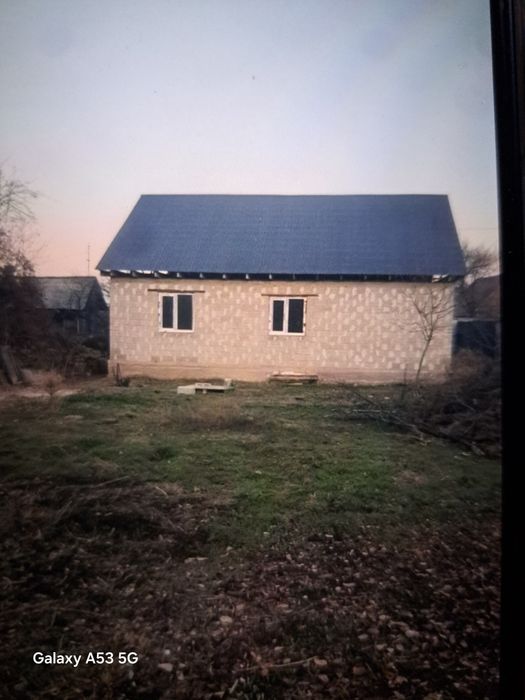 Участок с не достроенным домом