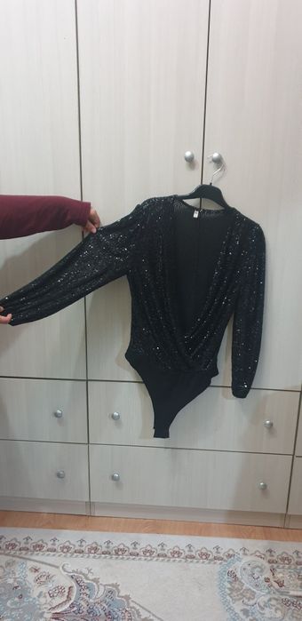 Боди с пайетками