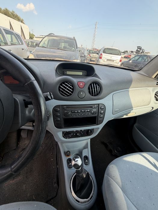 Citroen C3 1.4HDI 90hp 2004g дизел ръчни скорости на части