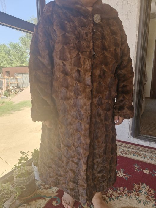 Шуба норковая в рубчик
