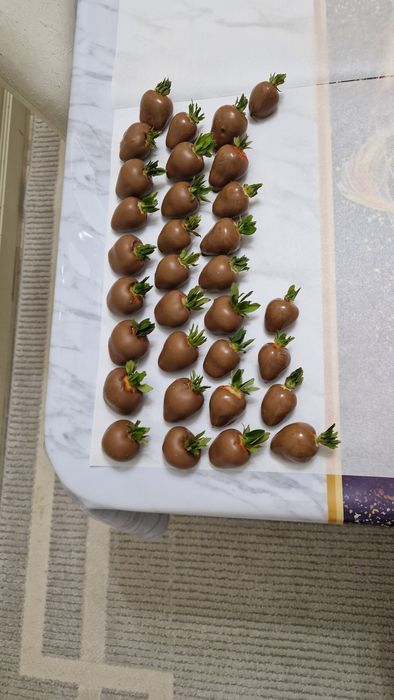 Клубника в шоколаде за 625(штк)