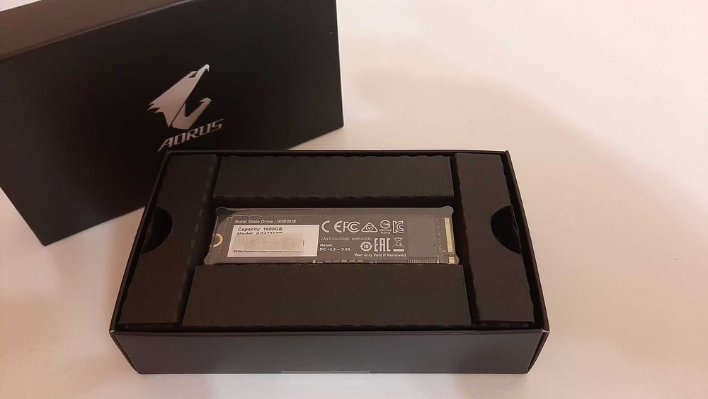 SSD накопитель 1000 Gb Gigabyte Aorus, M.2, PCIe 4.0