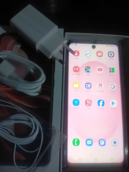 Android S 25 ultra 512 GB RAM 16 GB