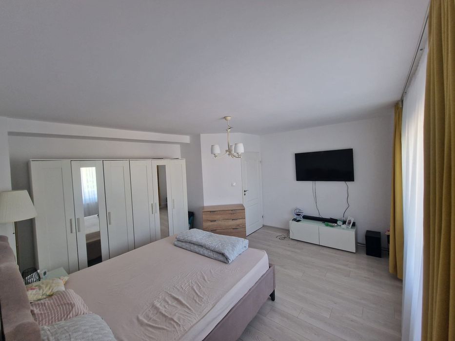 Apartament 2 camere decomandat etaj 4