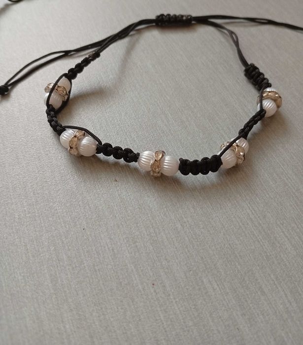 Ръчно изработени гривни