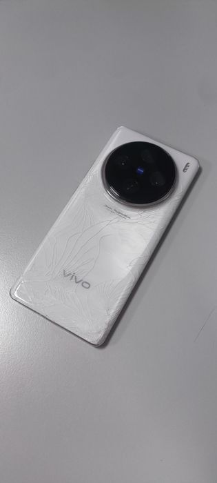 Vivo x100s pro 16/512gb верифицирован